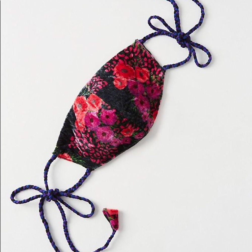 Roopa Pemmaraju Velvet Tie Reusable Face Mask